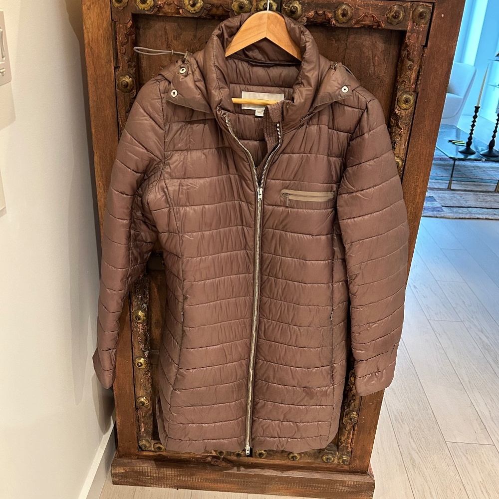Closed Thinsulate Puffer Coat